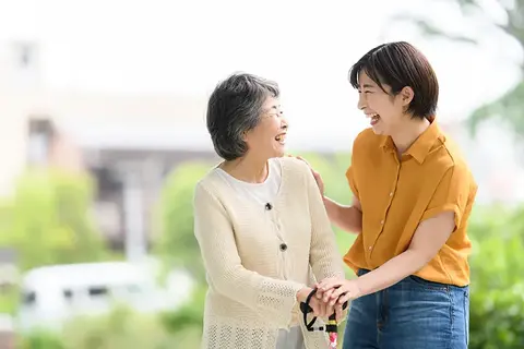 介護保険制度とは？民間の介護保険との違いをわかりやすく解説